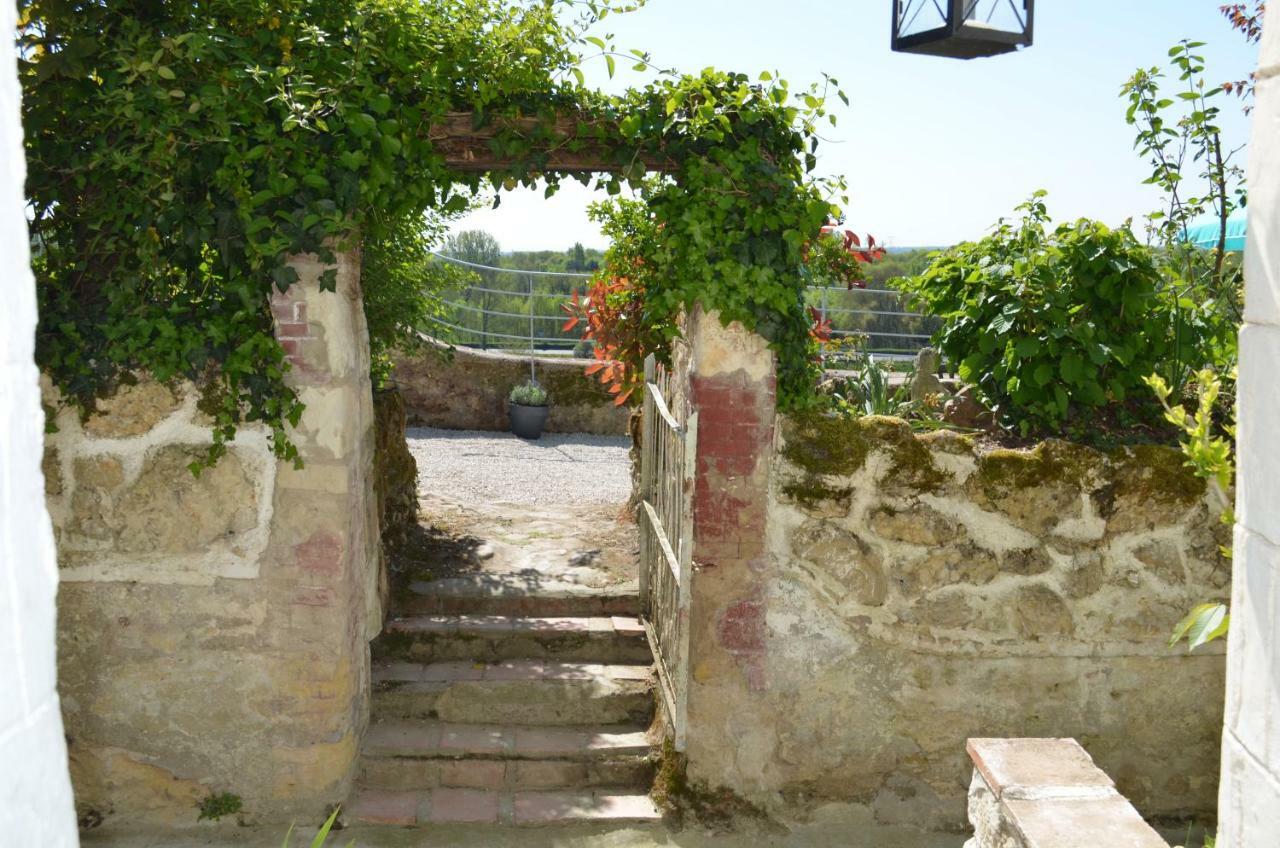 Les Troglos De L'Echeneau Vouvray Exterior photo